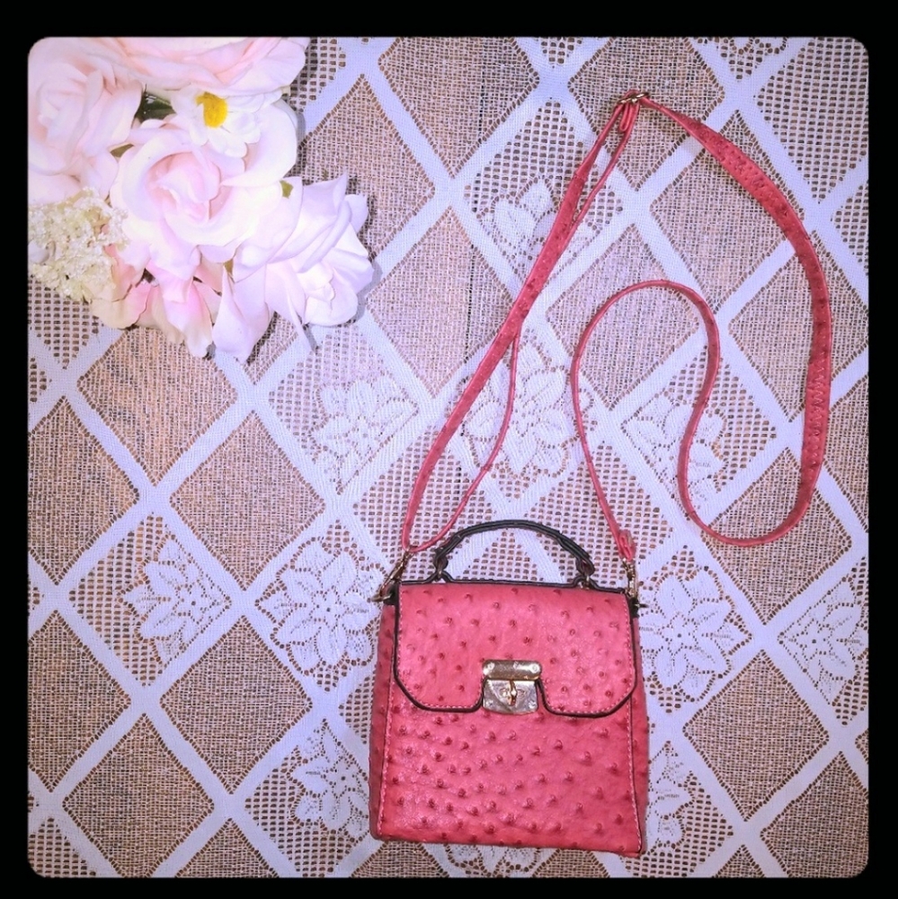 Noelle Vegan Ostrich Leather Mini Purse 👛